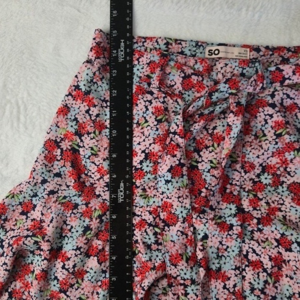 SO Goods For Life Floral Mini Skirt XS Navy Red Pink Ditsy Print Rayon Tie Waist - Picture 6 of 10